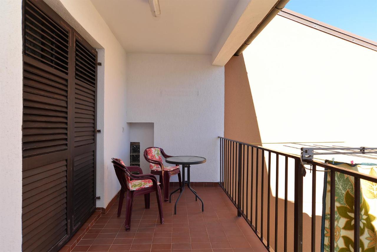 Apartment Vanga 533 Pula Exterior photo